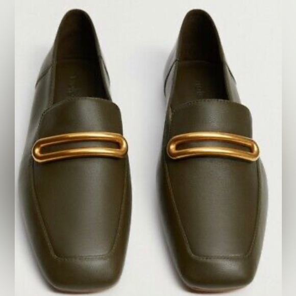 Mango Shoes - Beautiful stylish dark green loafers that can be worn any season!!